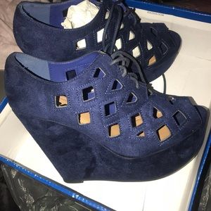 *BRAND NEW* Suede Blue Wedges
